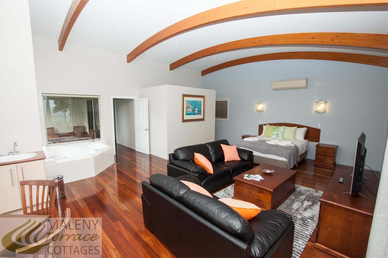 Maleny Terrace Cottages ภายนอก รูปภาพ